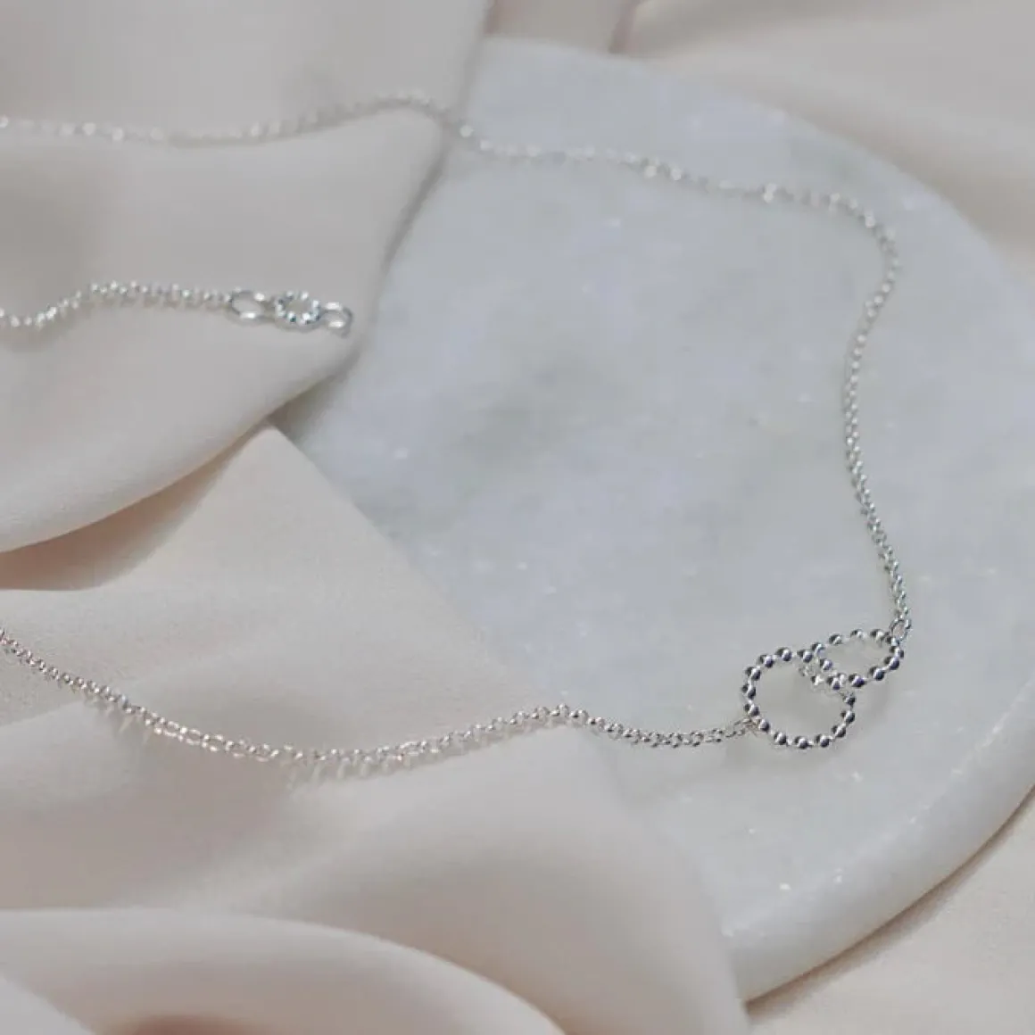 Bubbel Together kaulakoru