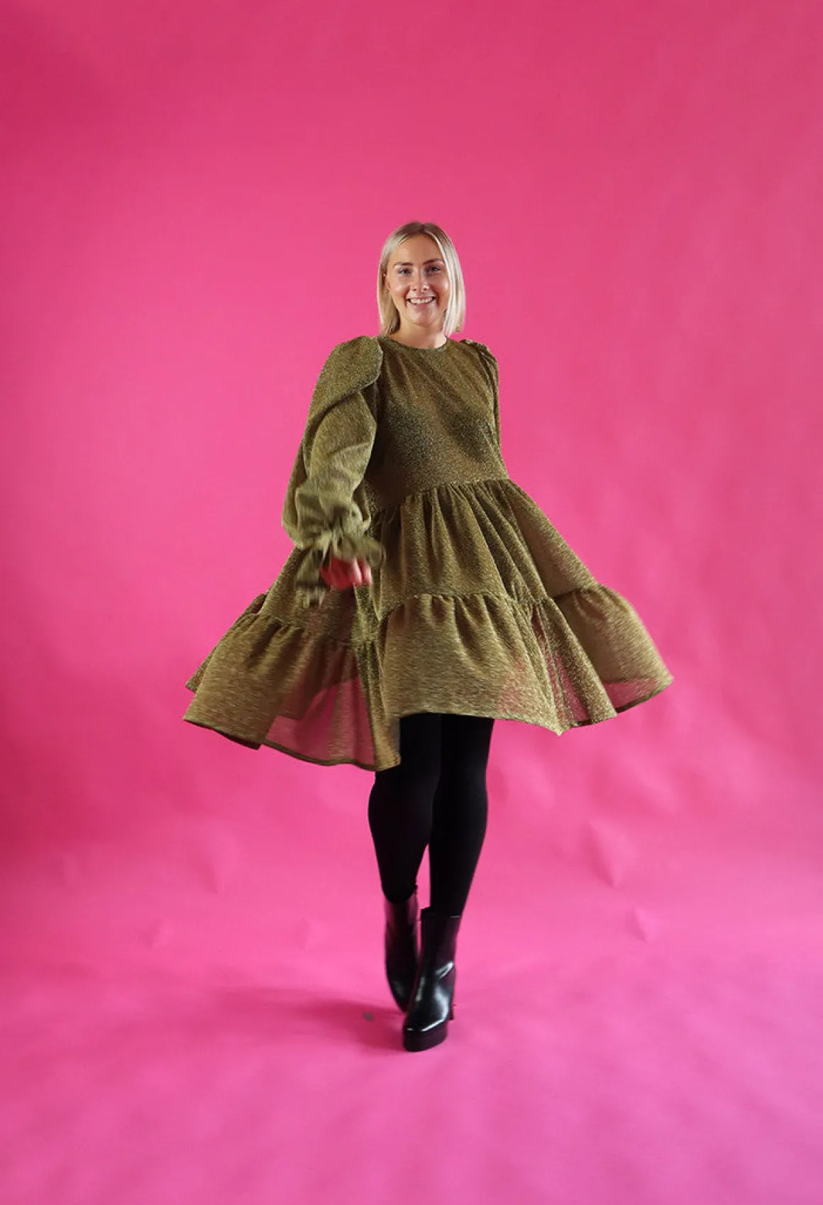 Dishy Dress - Glitter Musta/Kulta M/L