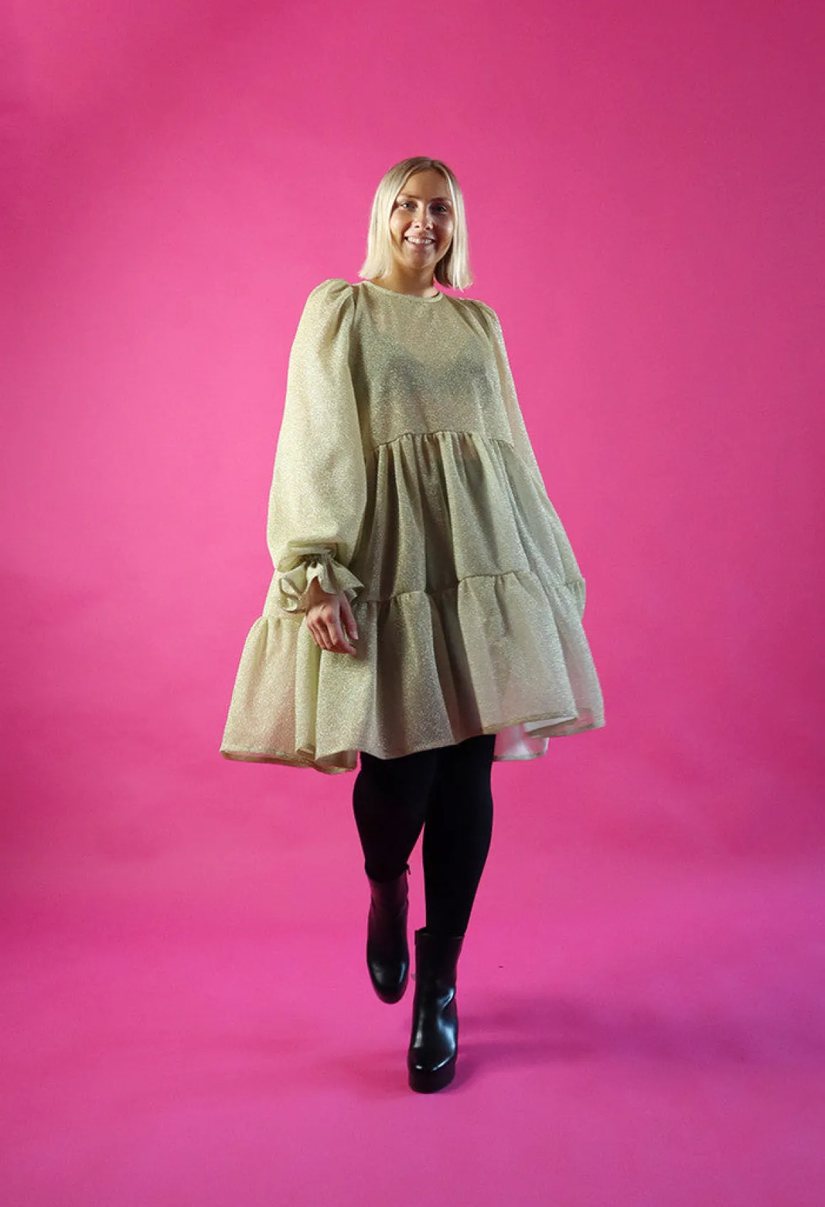 Dishy Dress - Glitter Valkokulta