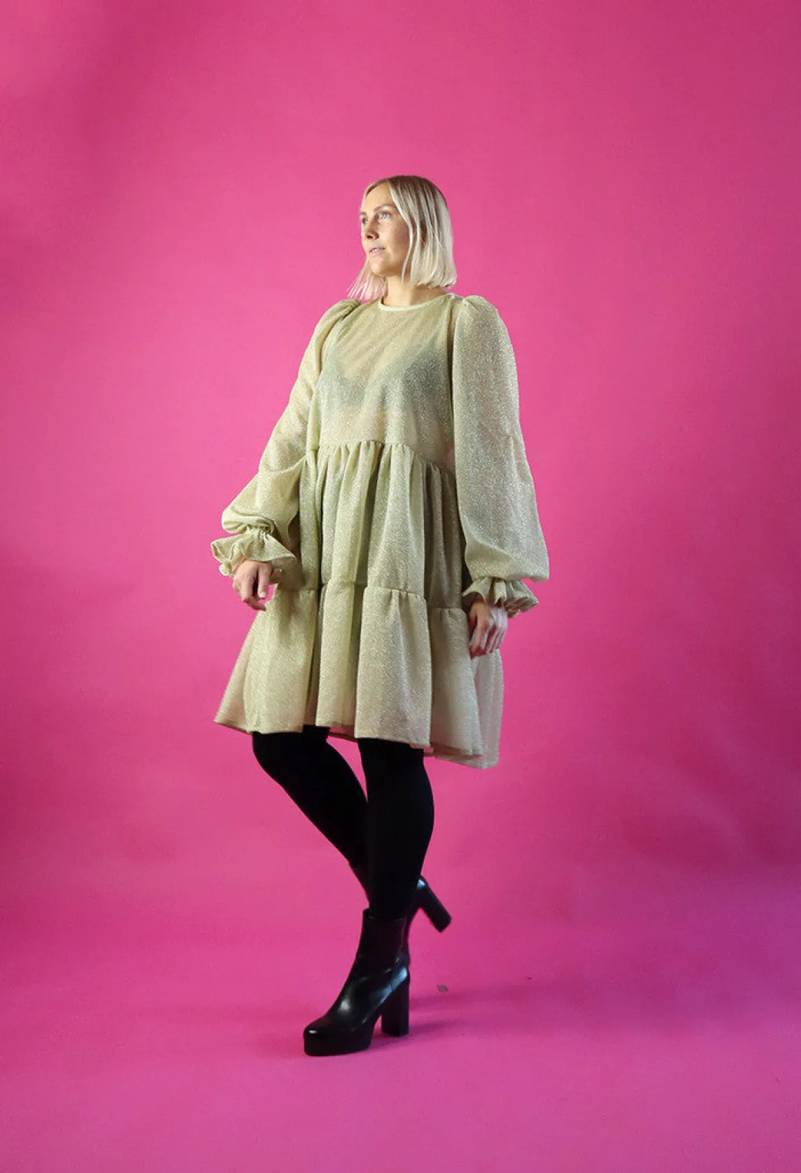 Dishy Dress - Glitter Valkokulta