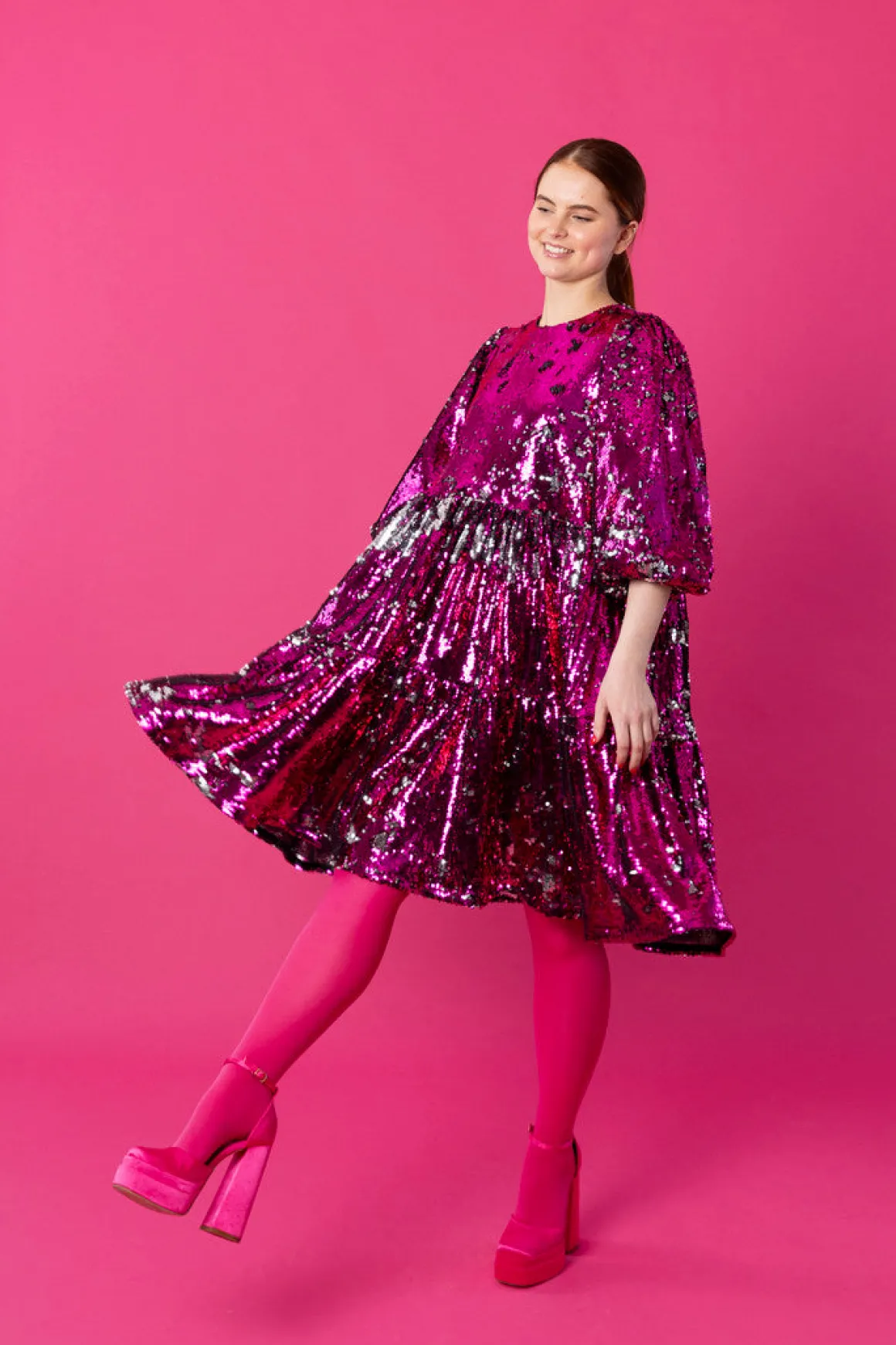 Dishy Dress - Pinkki Paljetti XL/XXL