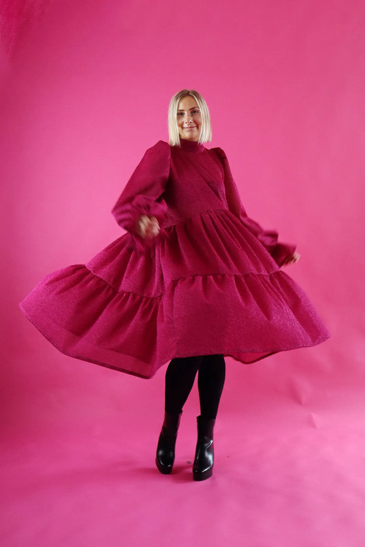 Dishy Dress Rusettikauluksella - Glitter Pinkki