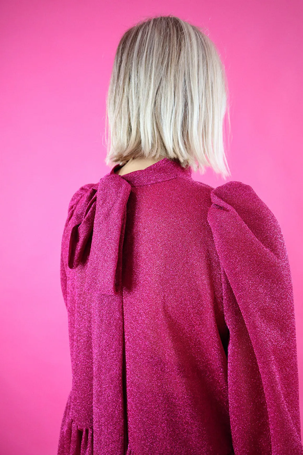 Dishy Dress Rusettikauluksella - Glitter Pinkki