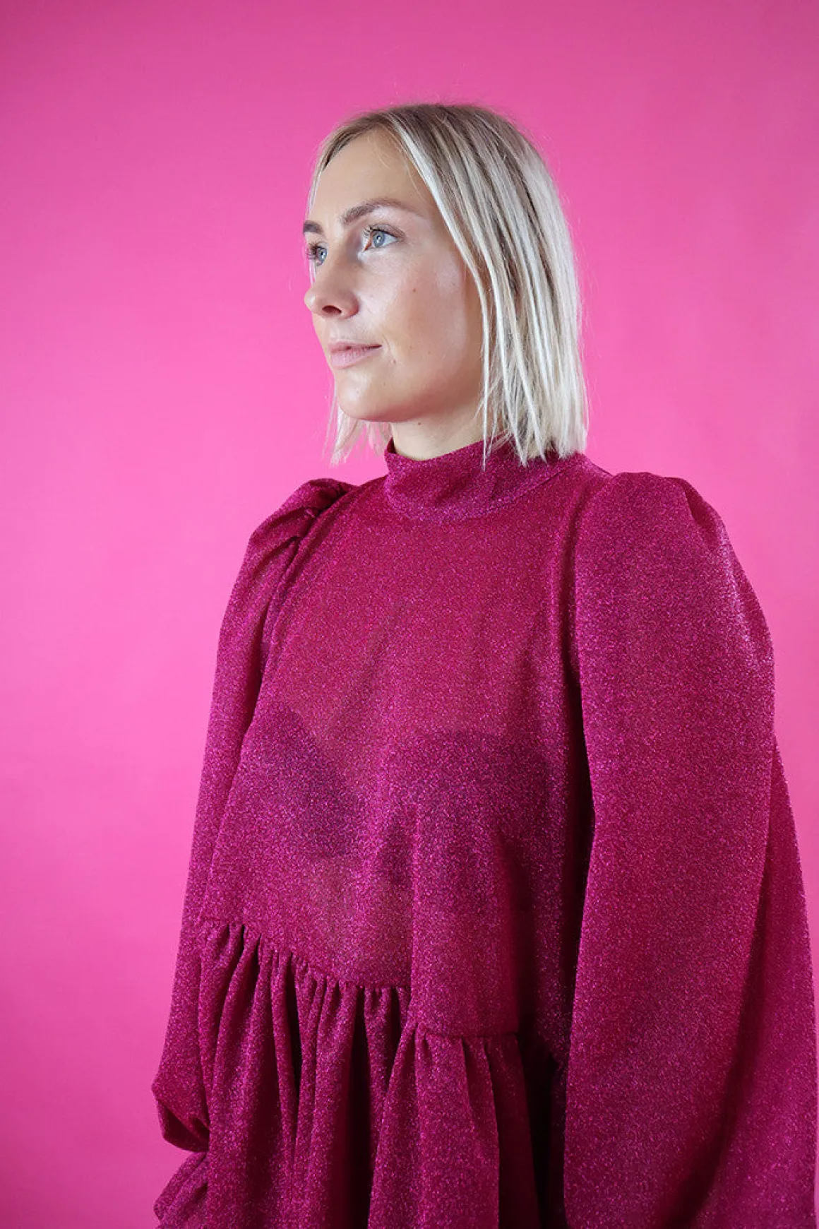 Dishy Dress Rusettikauluksella - Glitter Pinkki