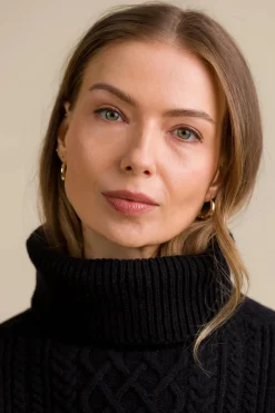 Elisabeth Neulekauluri - Musta