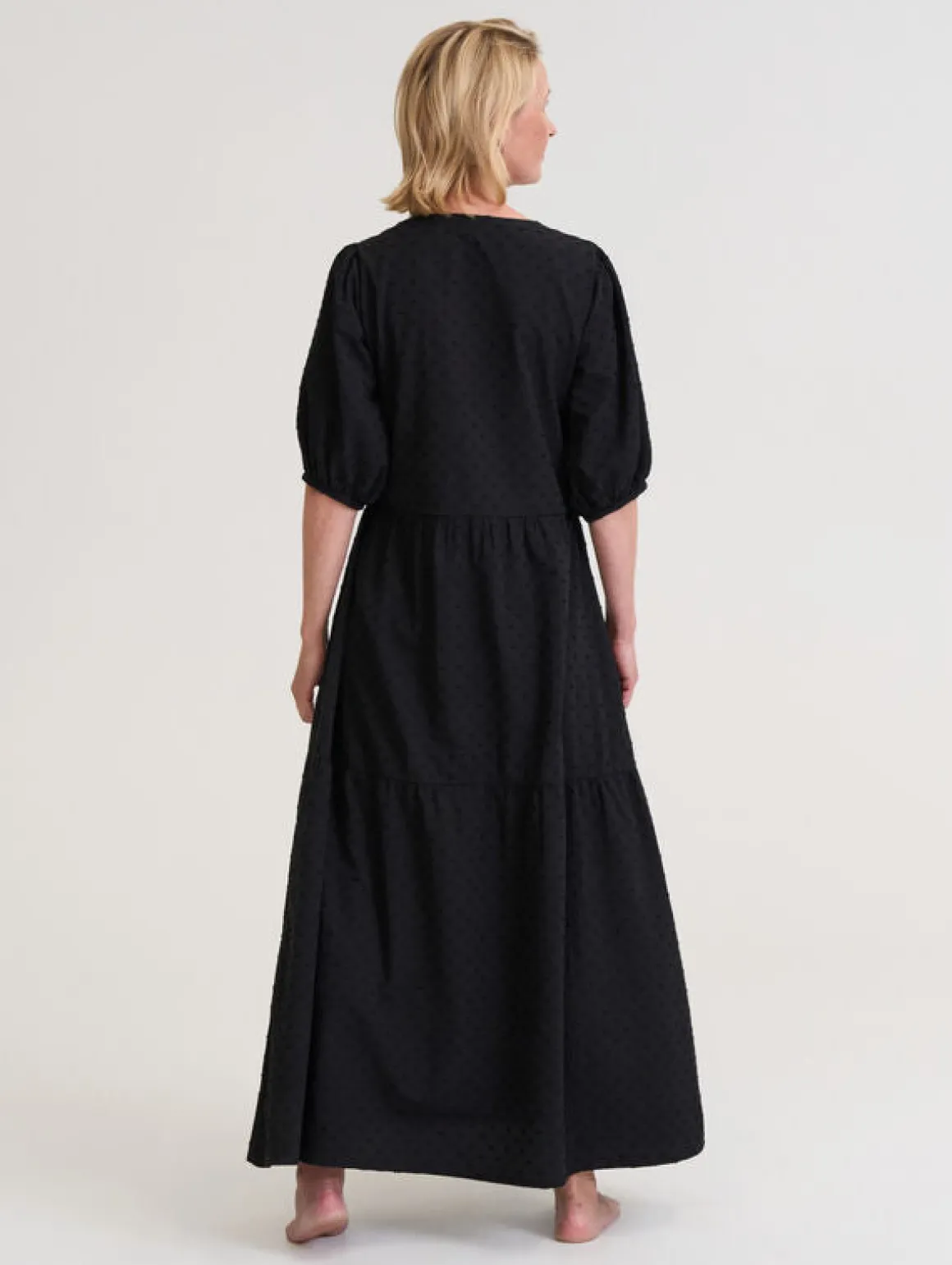 Elise Mekko - Musta