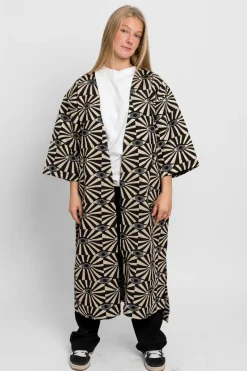 Elli - Äidin valvova silmä Kulta