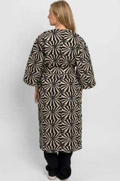 Elli - Äidin valvova silmä Kulta