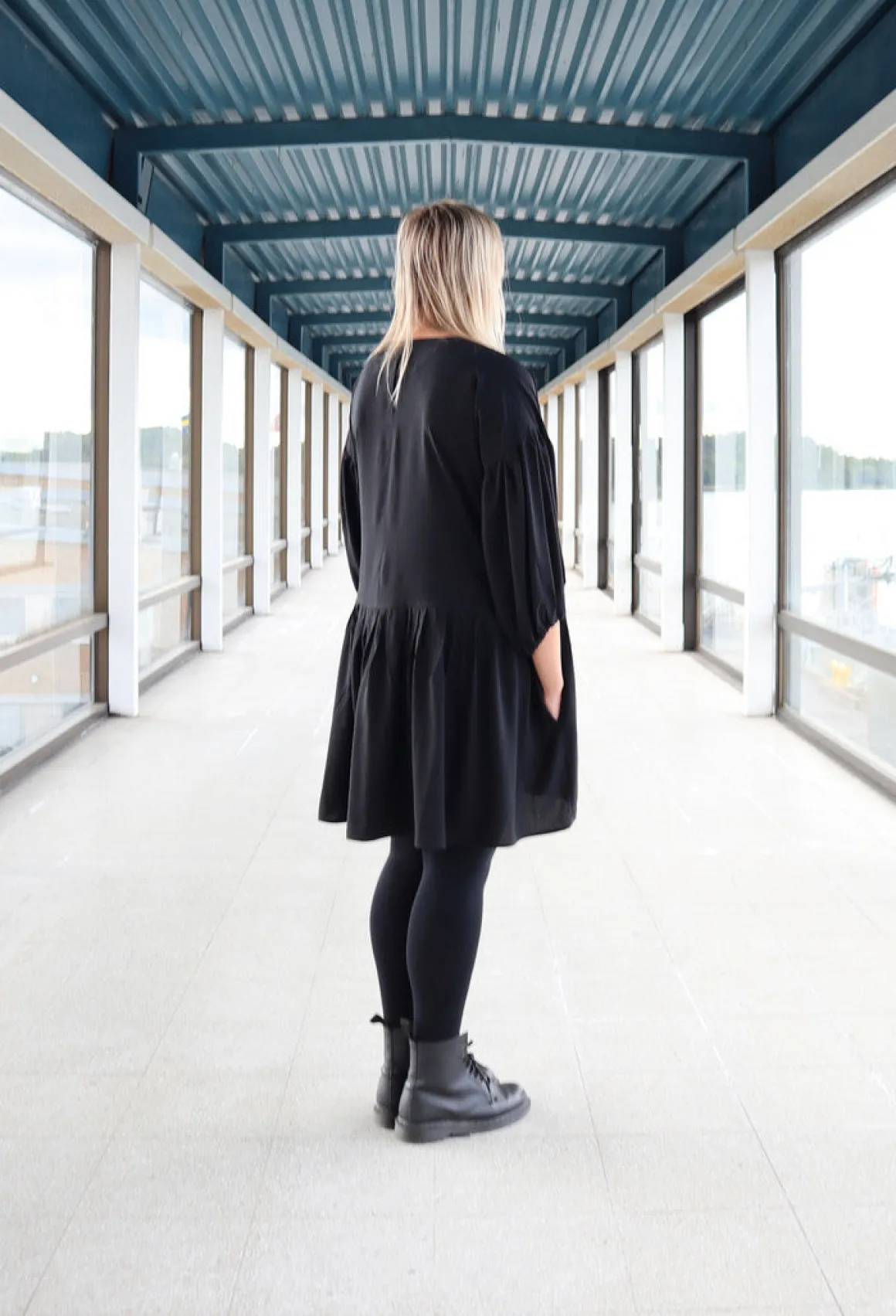 Flirty Dress Puff Sleeve - Black