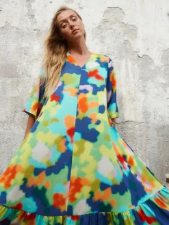 Flowerfield Maxi Dress