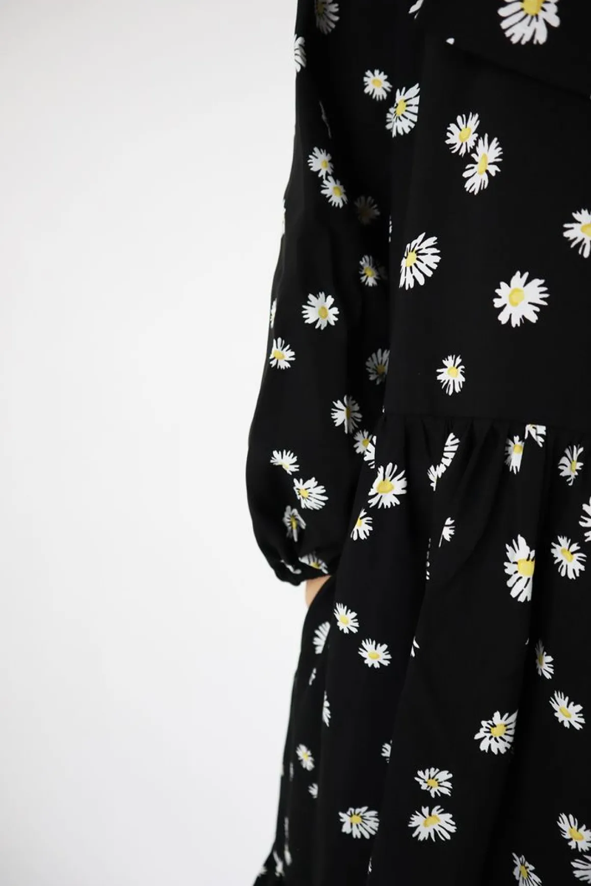 Flowy Dress Long - Daisy Black