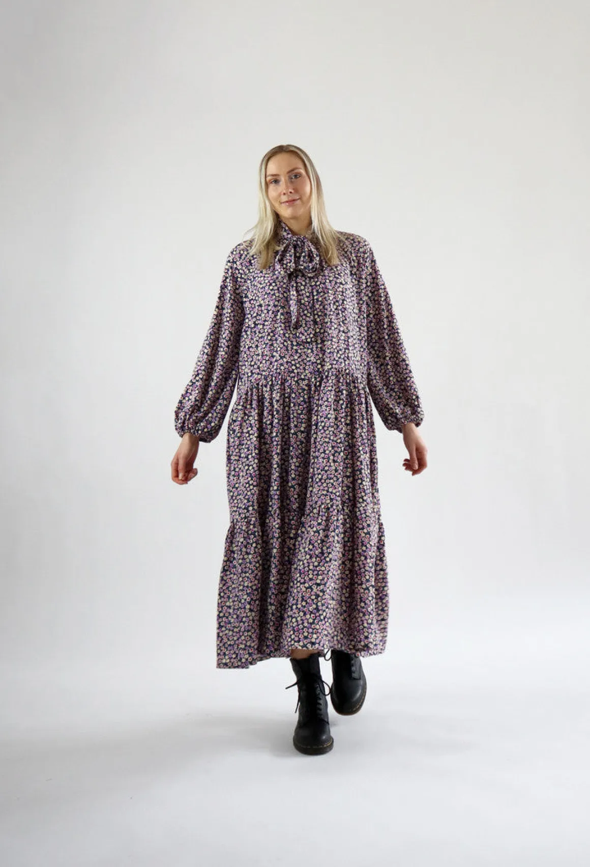 Flowy Long Dress - Kukkaniitty