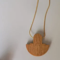 Kaari - kaulakoru mokka