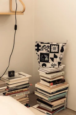 Kaukana kotoa Kosmetiikkalaukku - Pieni