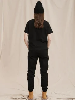 Laura T-paita - Musta