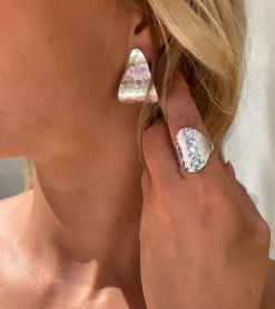 Lumous Sormus - Hopea