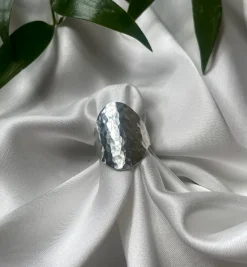 Lumous Sormus - Hopea