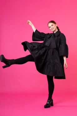 Lush Dress - Musta XL/XXL