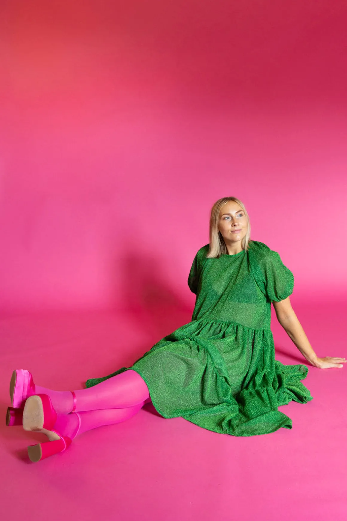 Lush Dress Puhvihihoilla - Glitter Vihreä M/L