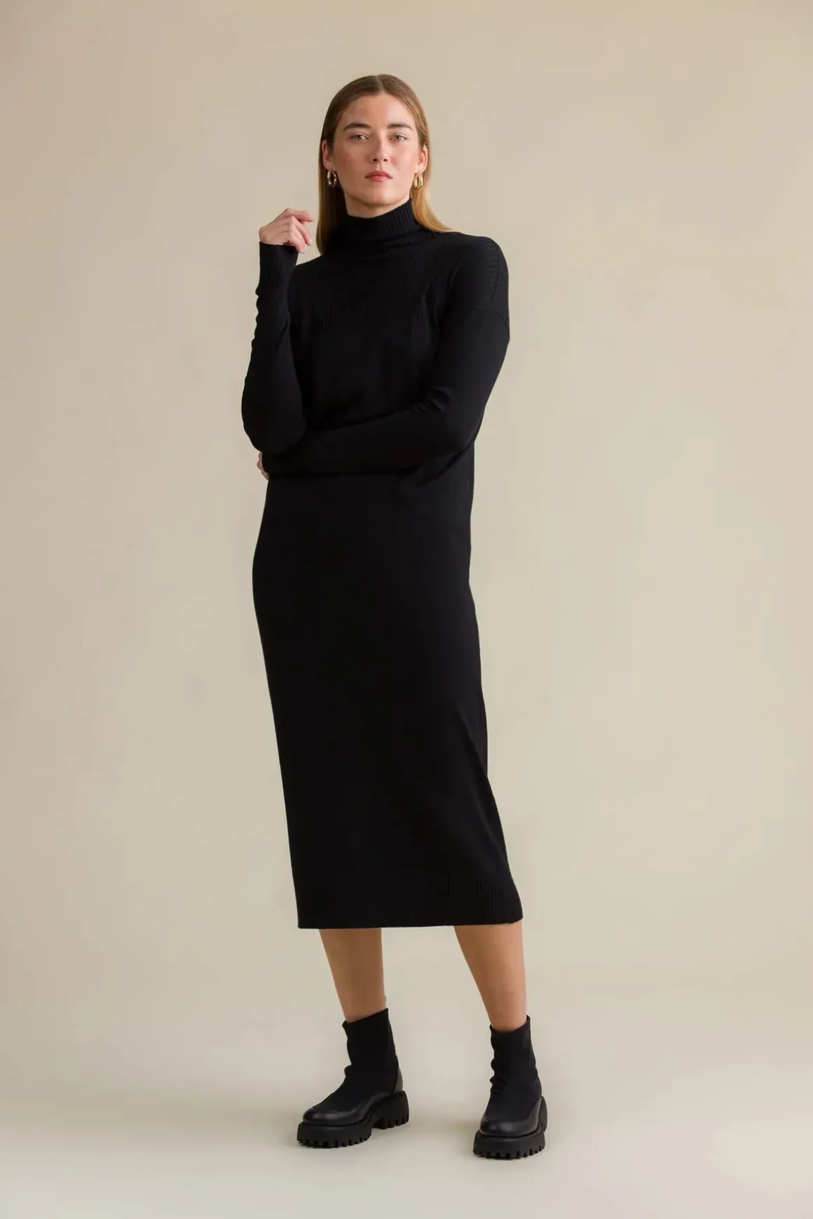 Maribel Neulemekko - Musta