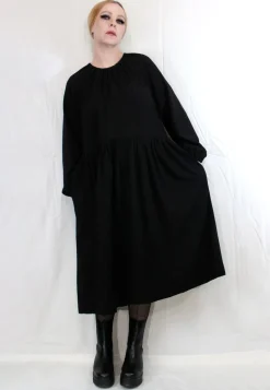 Mimmu - Kreppikangas mekko