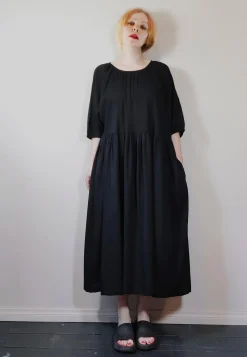 Mimosa Musta - mekko