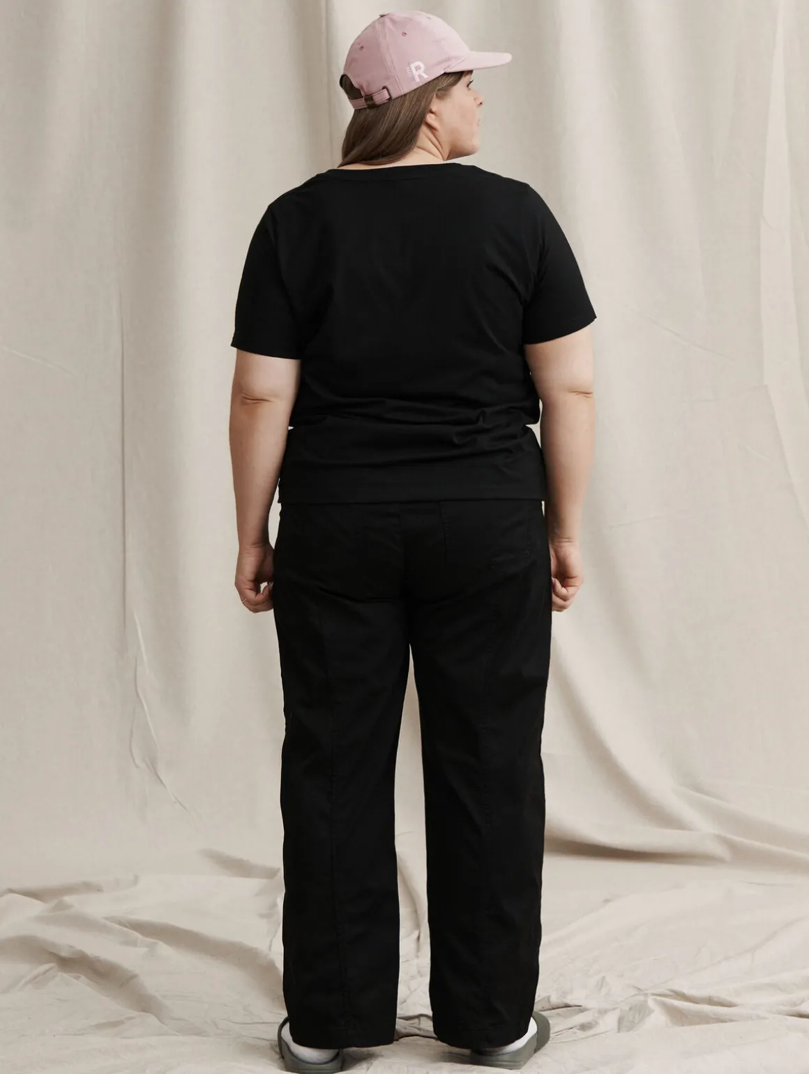 Naisten T-paita Musta