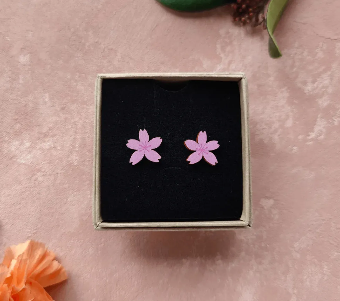 Nappikorvis Kirsikankukka