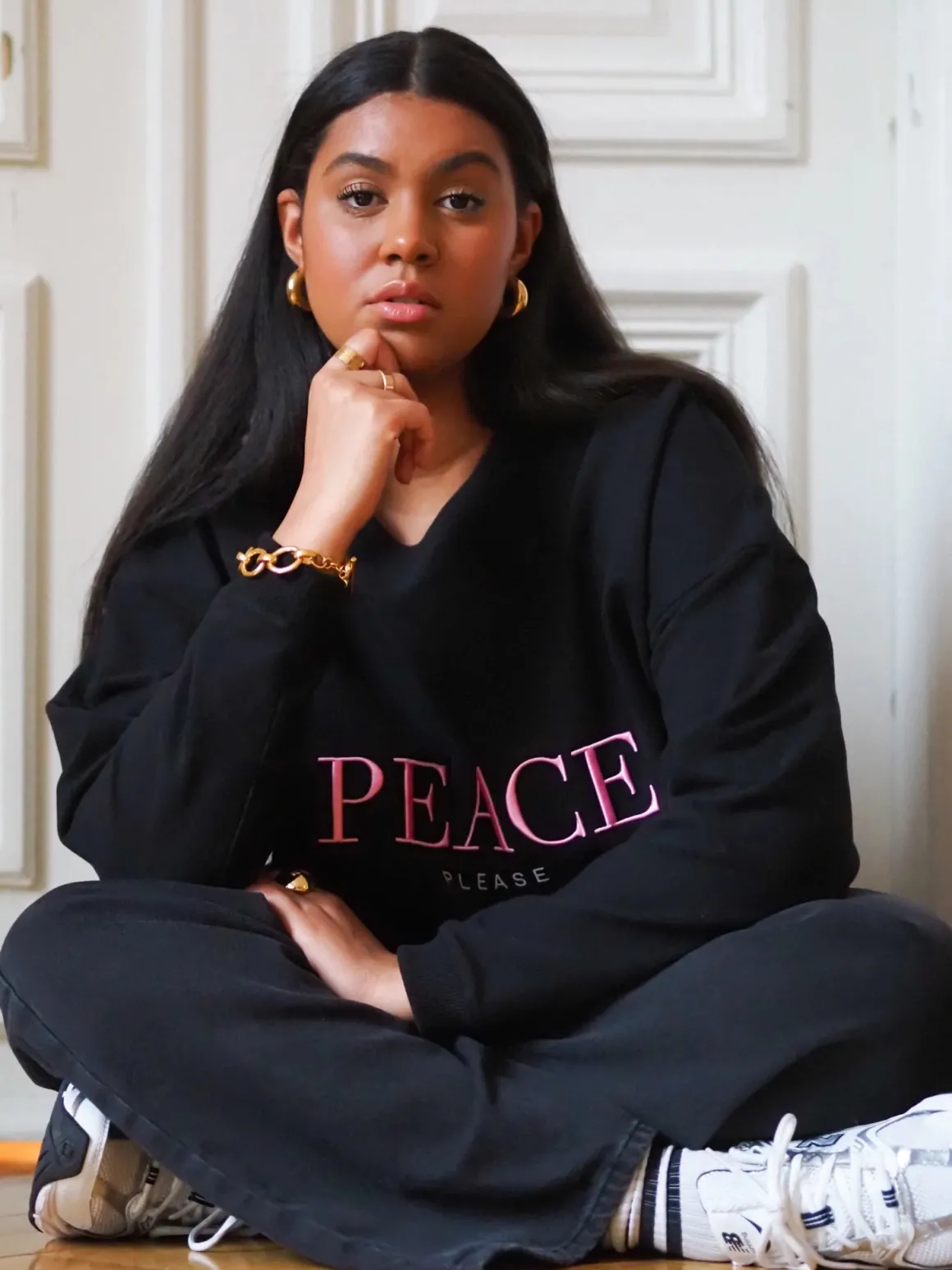 Peace Please Sweatshirt - Black