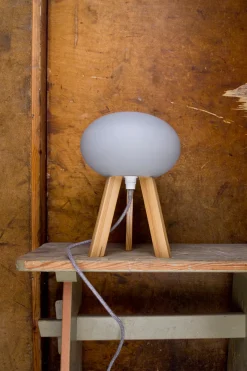 Pod Pöytävalaisin Valkoinen