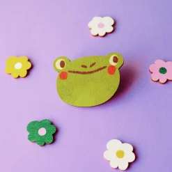 Sammakko naama - pinssi