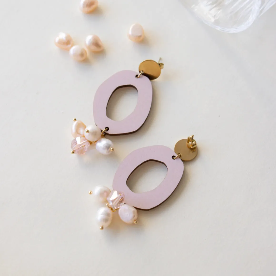 Vau korvikset - Hattara-helmi